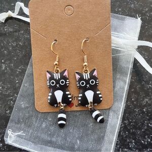 2/$20 ⭐️ 3/$25 | Handmade Cute Cat Earrings